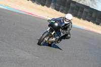 enduro-digital-images;event-digital-images;eventdigitalimages;mallory-park;mallory-park-photographs;mallory-park-trackday;mallory-park-trackday-photographs;no-limits-trackdays;peter-wileman-photography;racing-digital-images;trackday-digital-images;trackday-photos